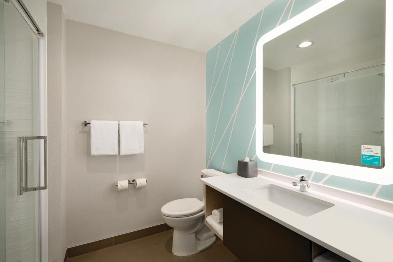 Avid Hotel - Ft Lauderdale Airport - Cruise By Ihg Dania Beach Exterior photo